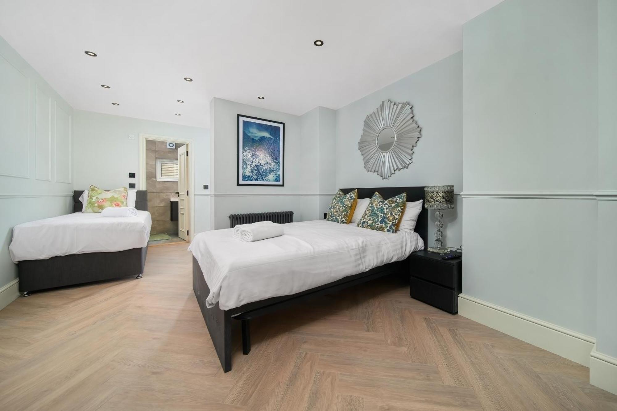 Nine Elms Modern Studio Apartments 런던 외부 사진
