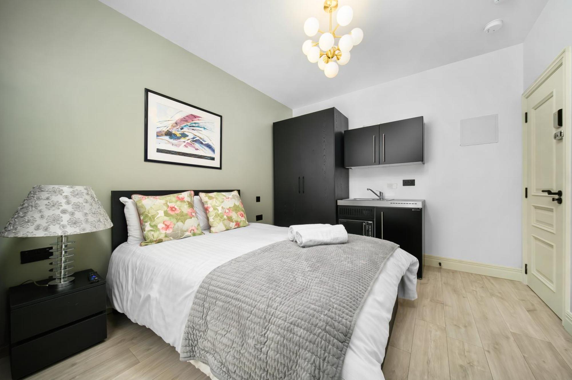 Nine Elms Modern Studio Apartments 런던 외부 사진