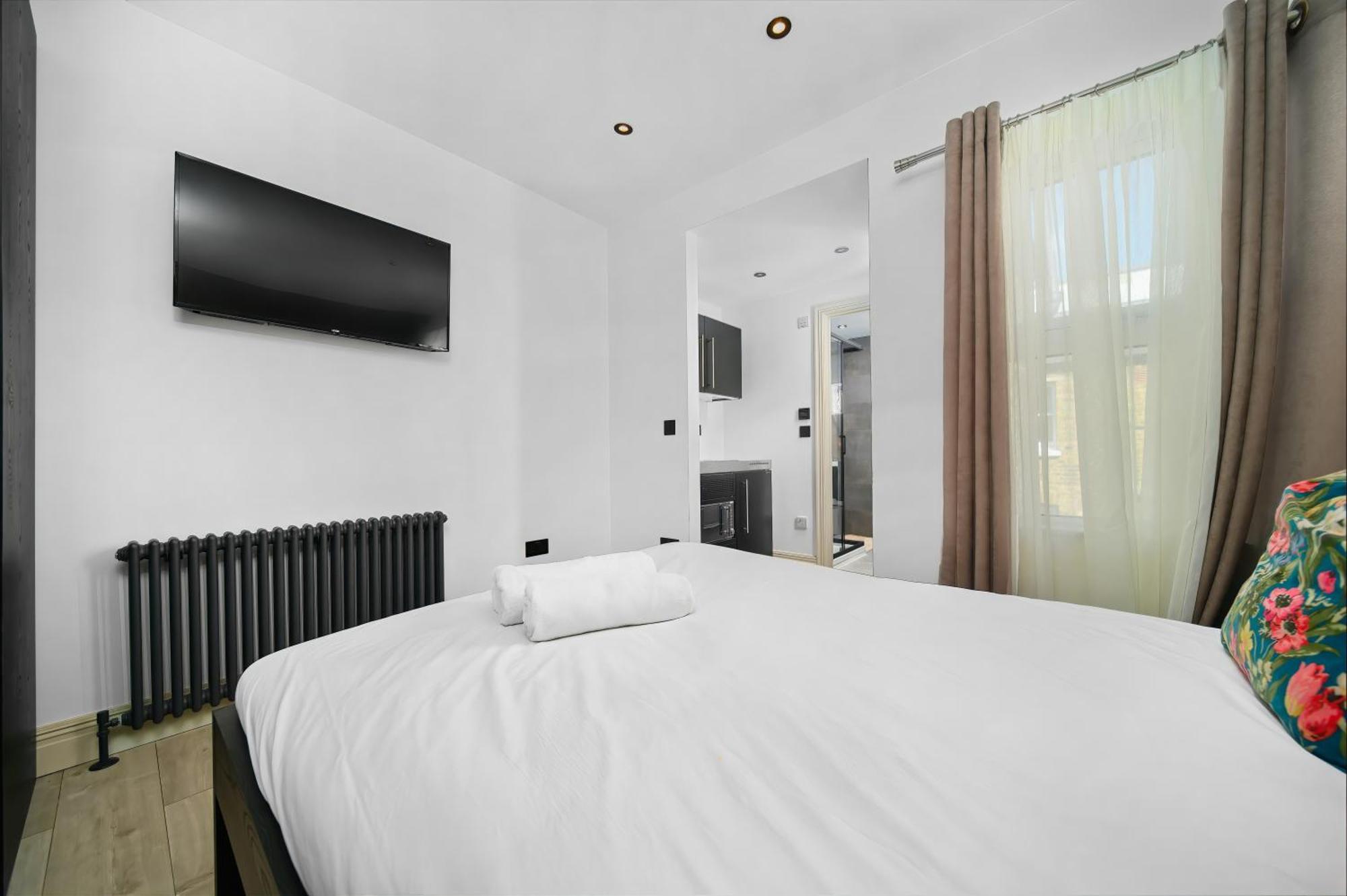Nine Elms Modern Studio Apartments 런던 외부 사진