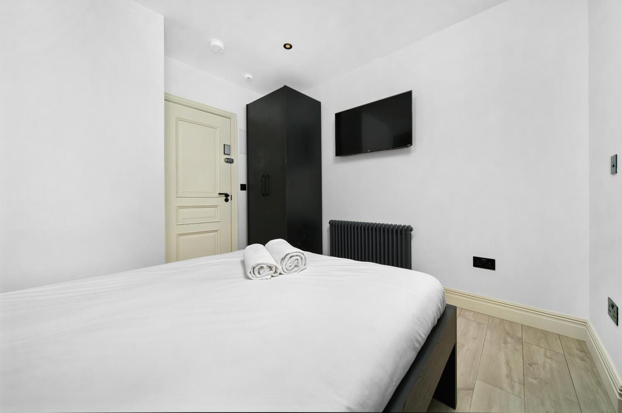 Nine Elms Modern Studio Apartments 런던 외부 사진