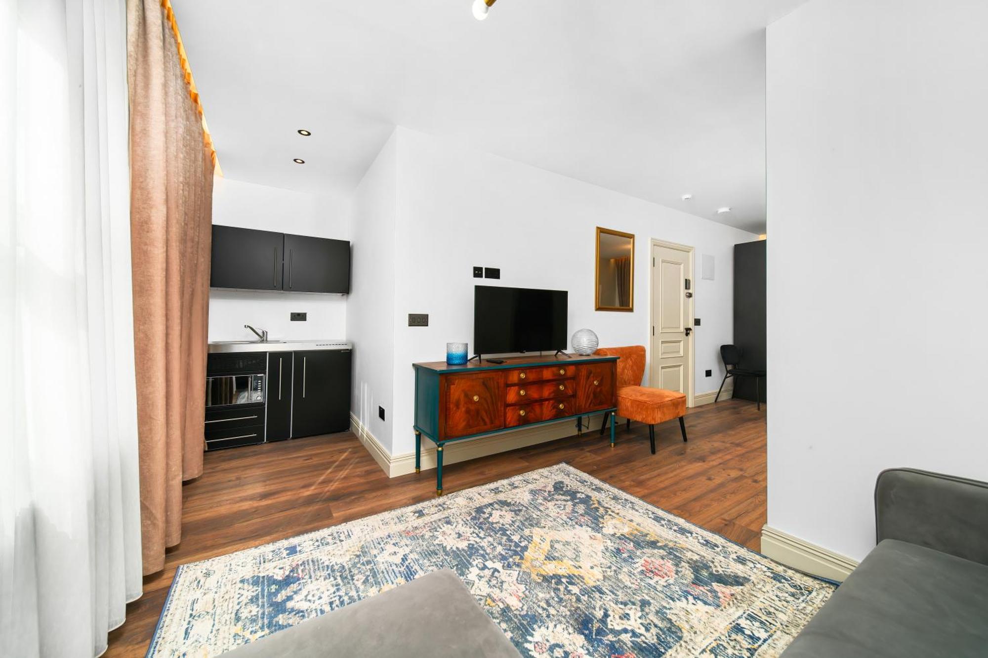 Nine Elms Modern Studio Apartments 런던 외부 사진