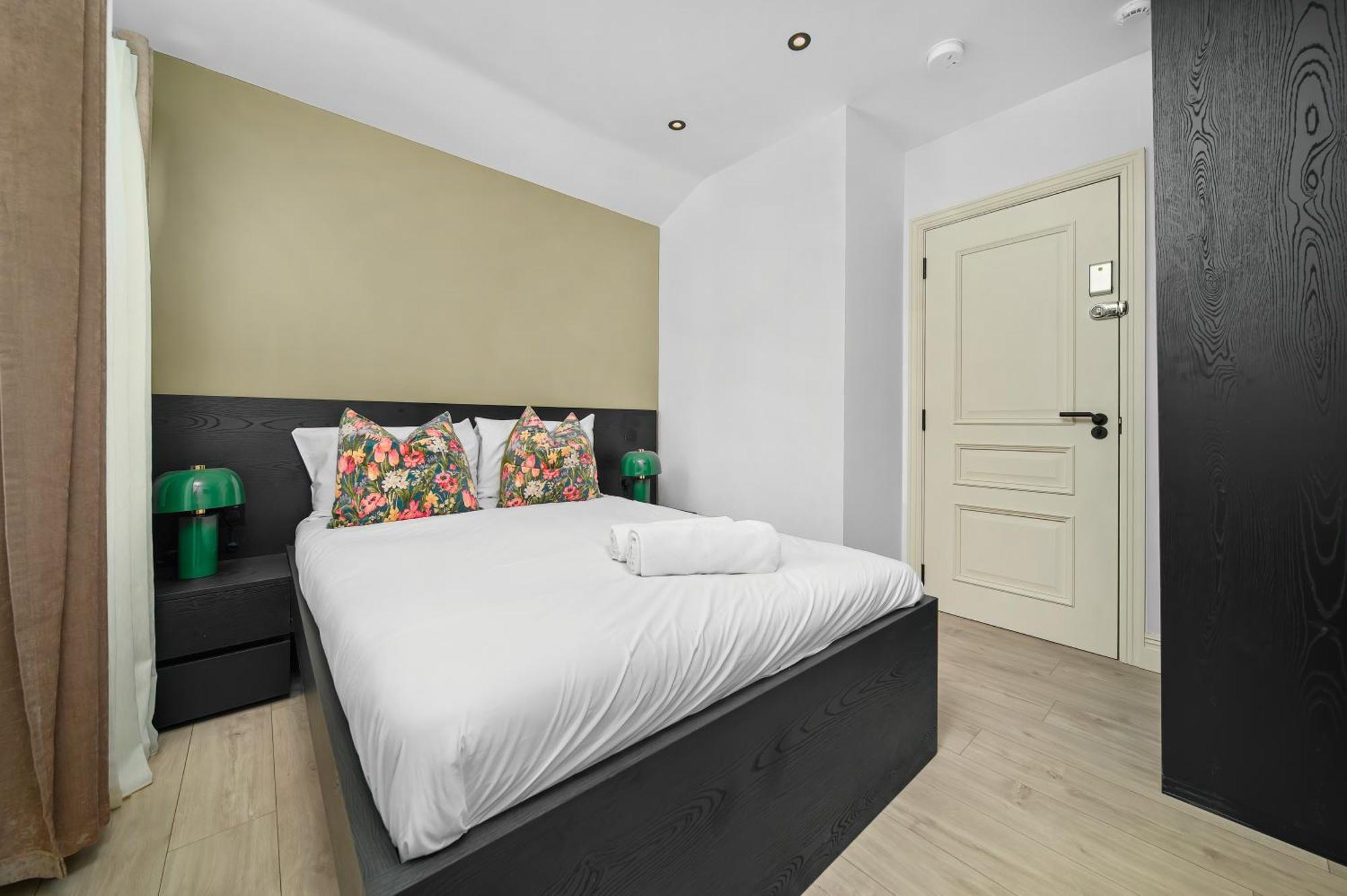 Nine Elms Modern Studio Apartments 런던 외부 사진