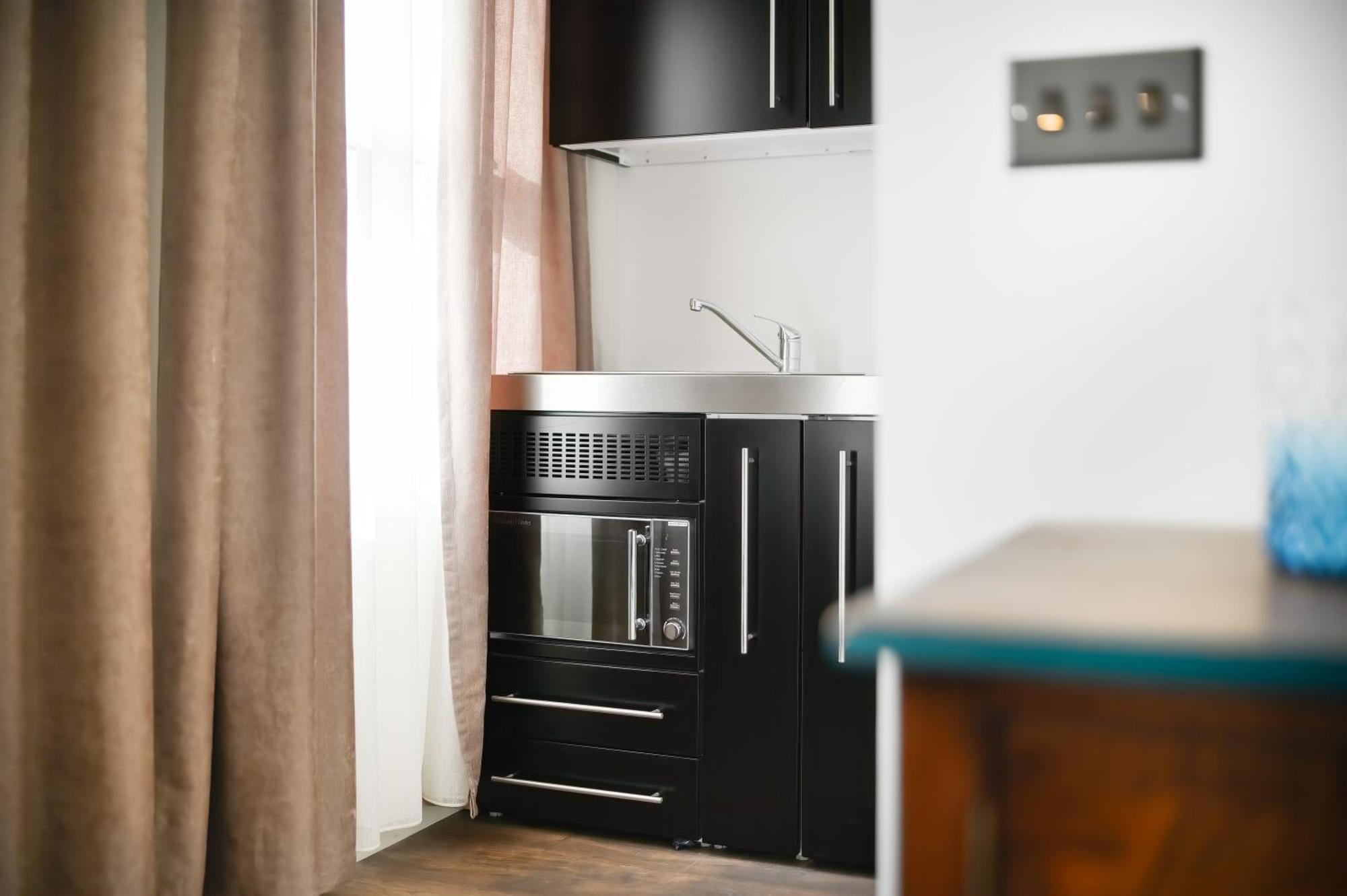 Nine Elms Modern Studio Apartments 런던 외부 사진