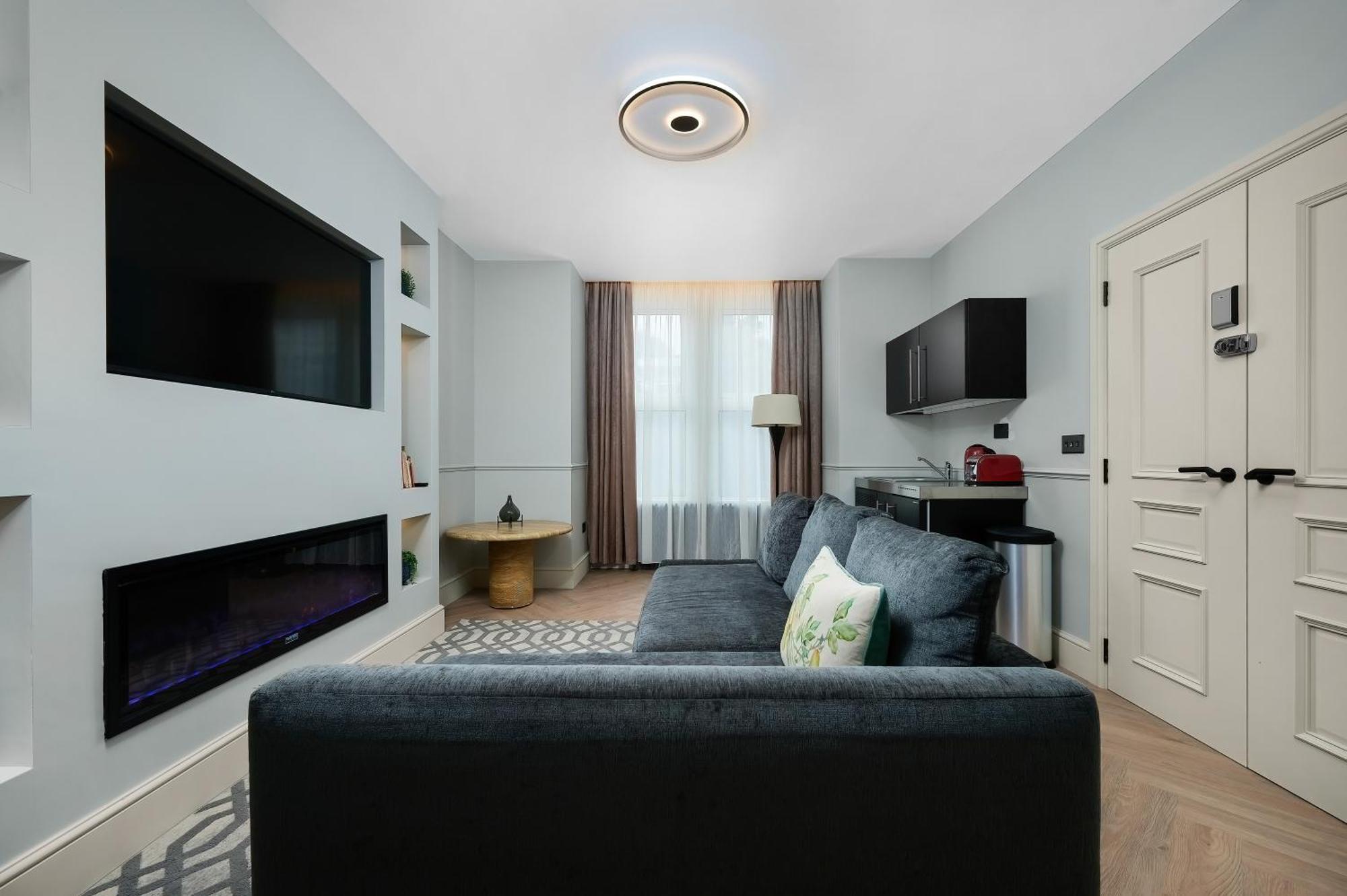 Nine Elms Modern Studio Apartments 런던 외부 사진