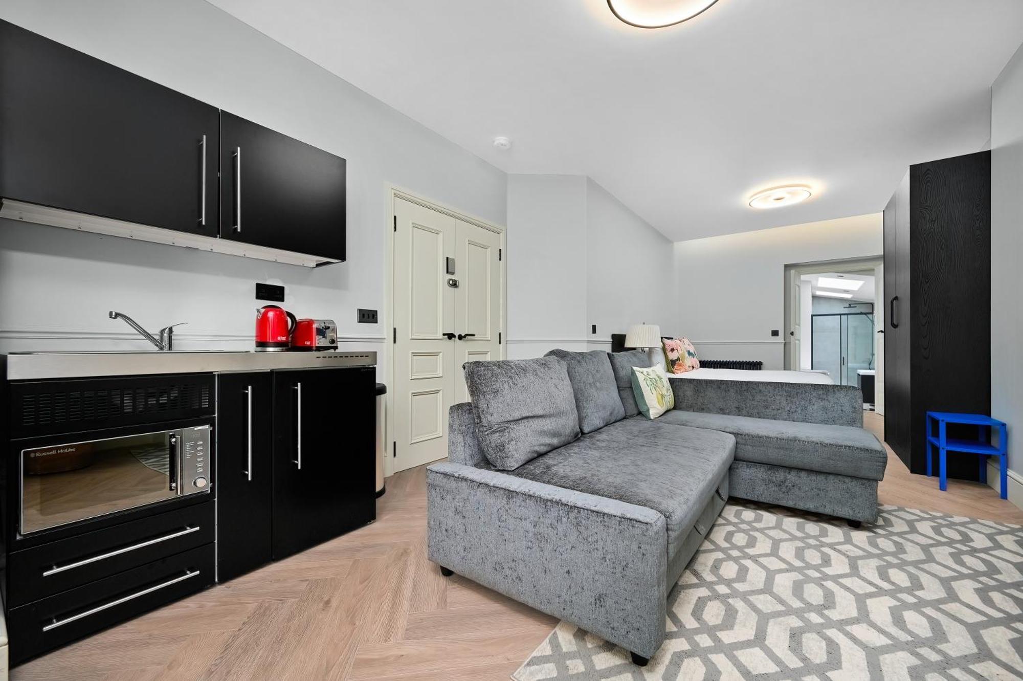 Nine Elms Modern Studio Apartments 런던 외부 사진
